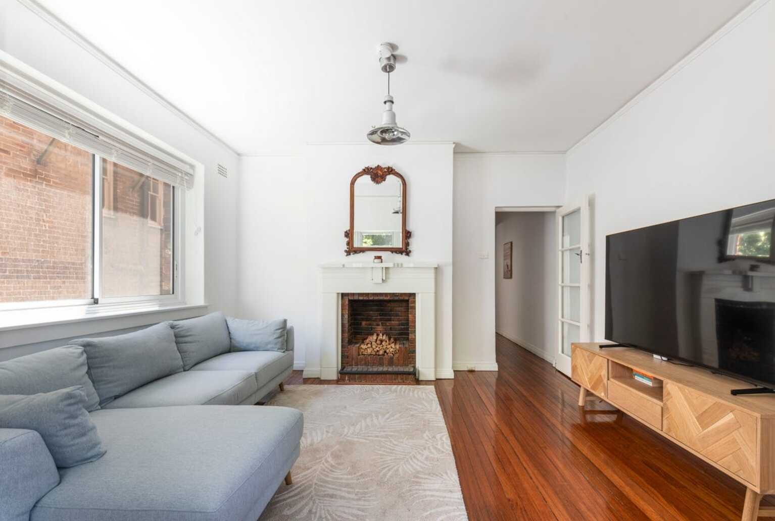 8/290 New South Head Road Double Bay