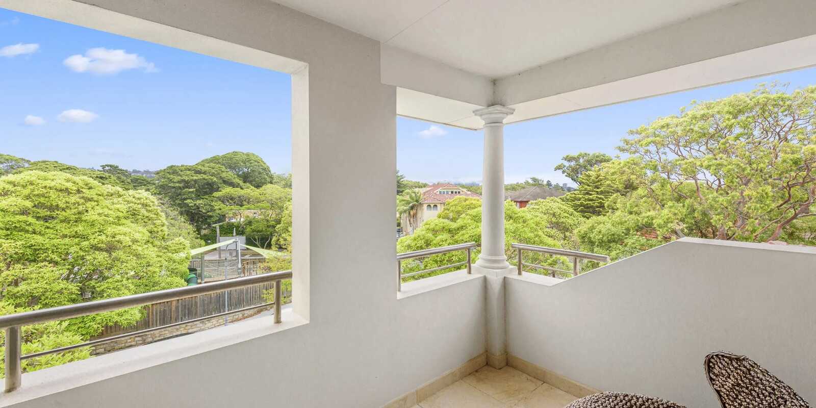 2/4 Albemarle Avenue Rose Bay