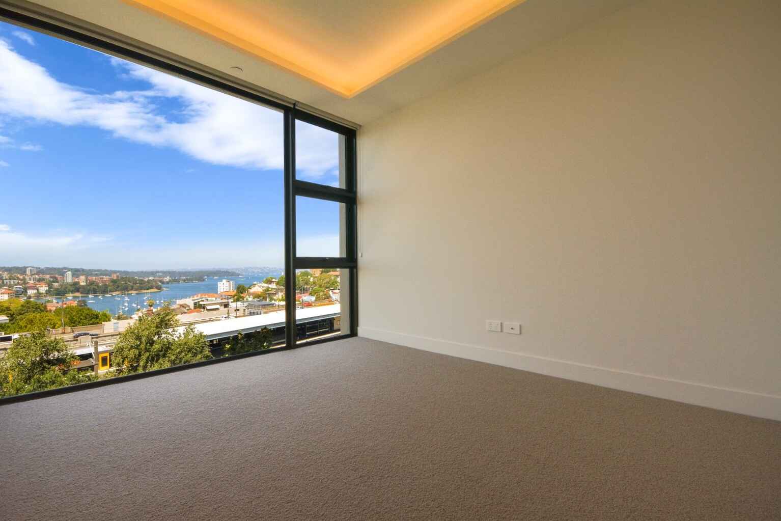 609/88 Alfred Street Milsons Point