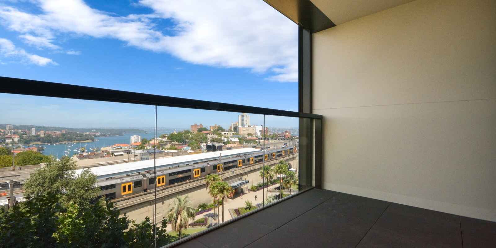 609/88 Alfred Street Milsons Point