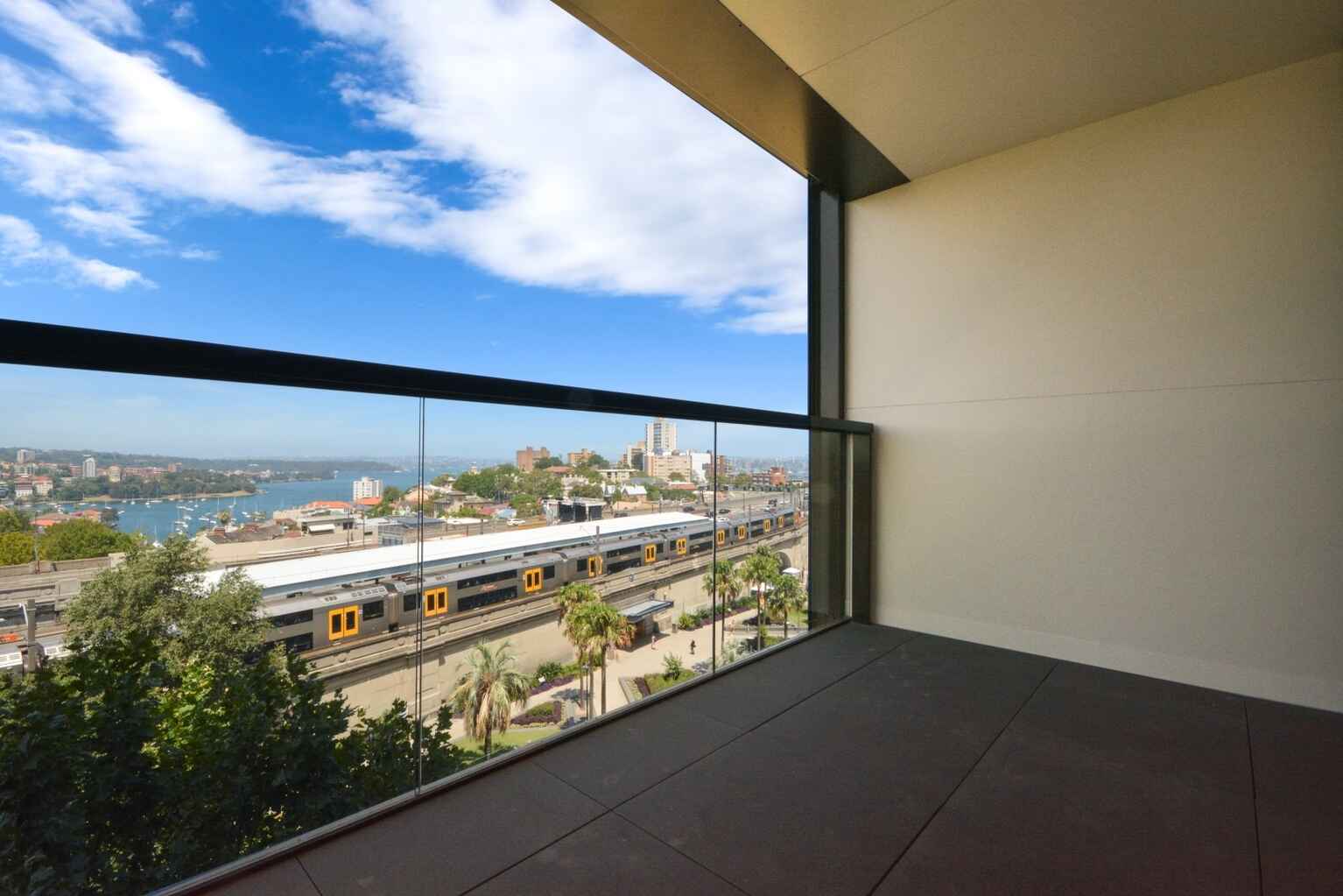 609/88 Alfred Street Milsons Point