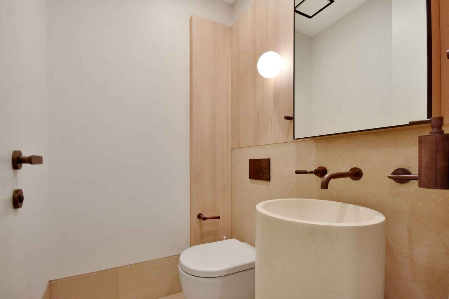 1/33 Newcastle Street Rose Bay