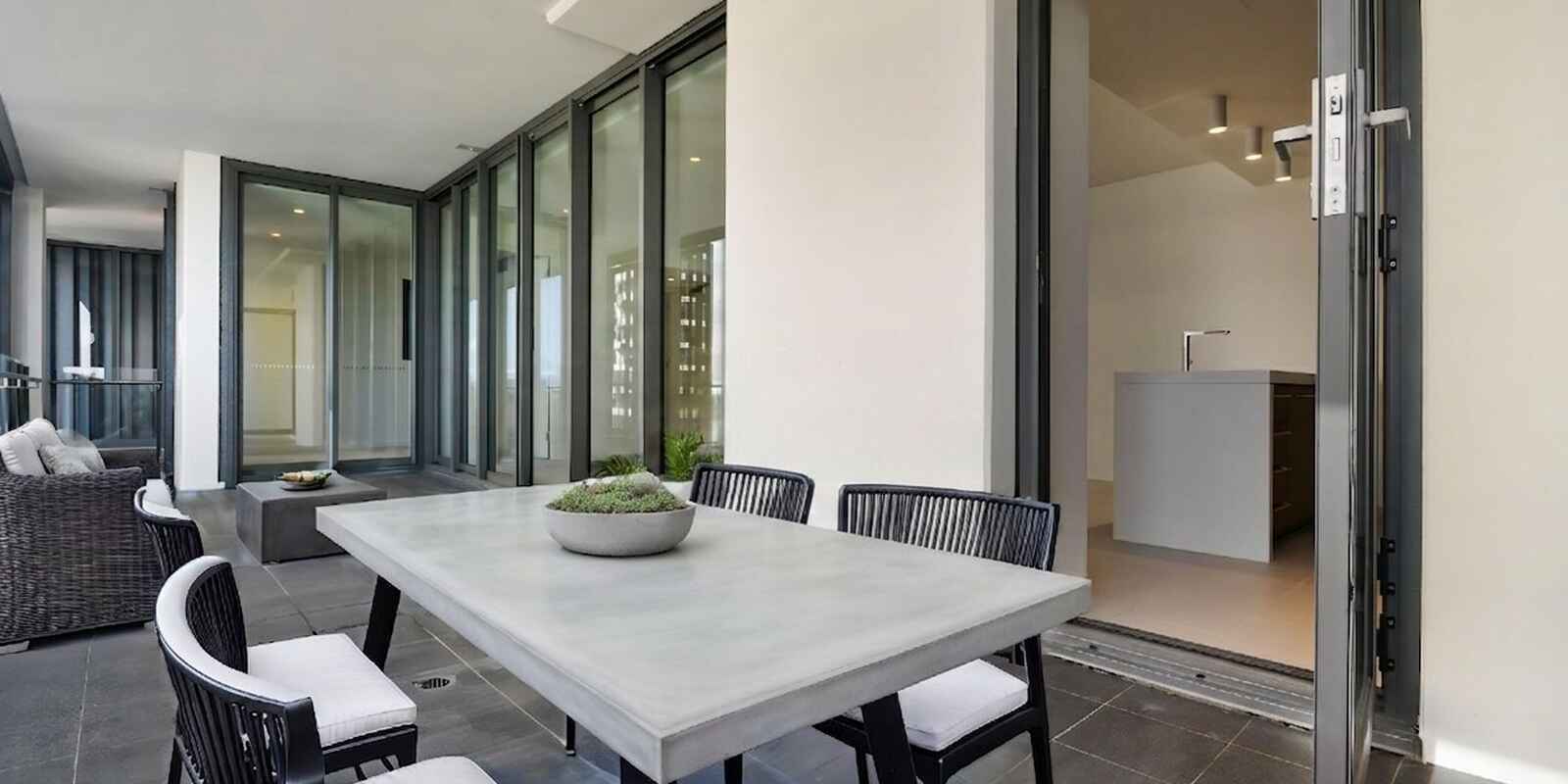 509/570 Oxford Street Bondi Junction 509/570 Oxford Street Bondi Junction